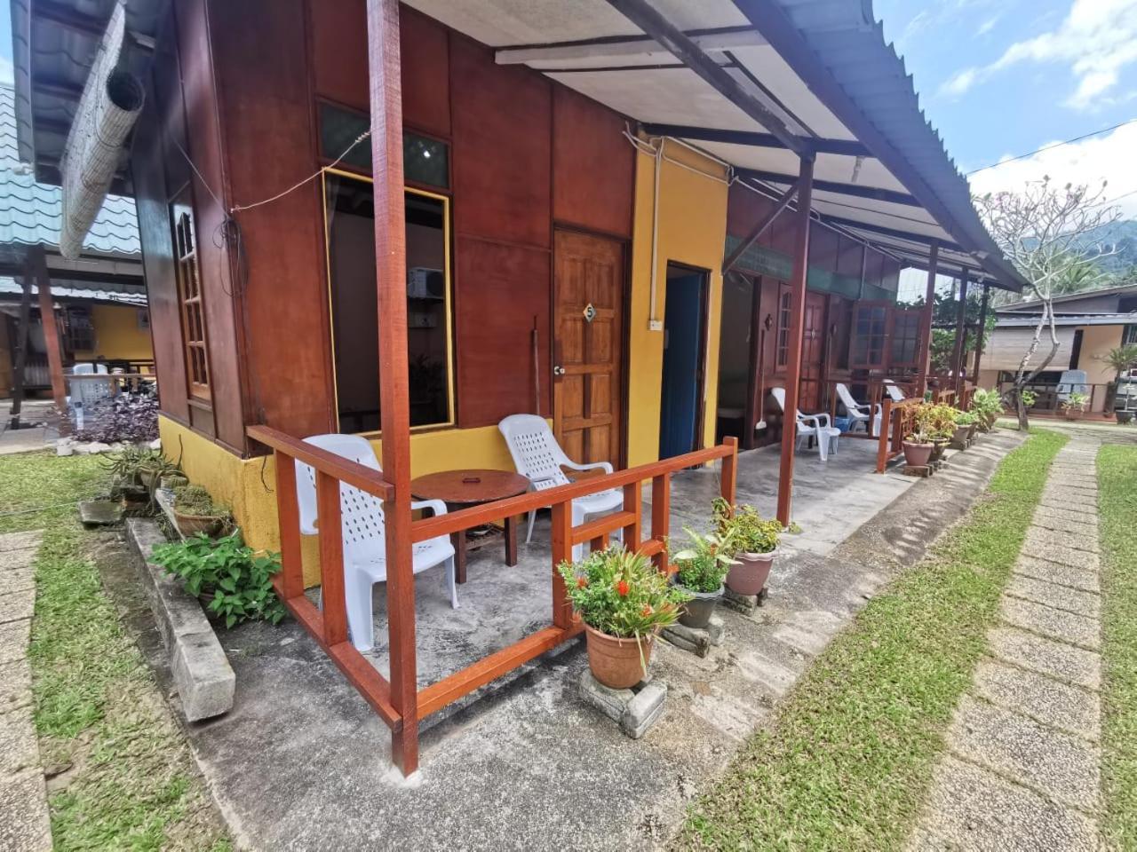 Cheers Garden Chalet Kampong Ayer Batang Dış mekan fotoğraf