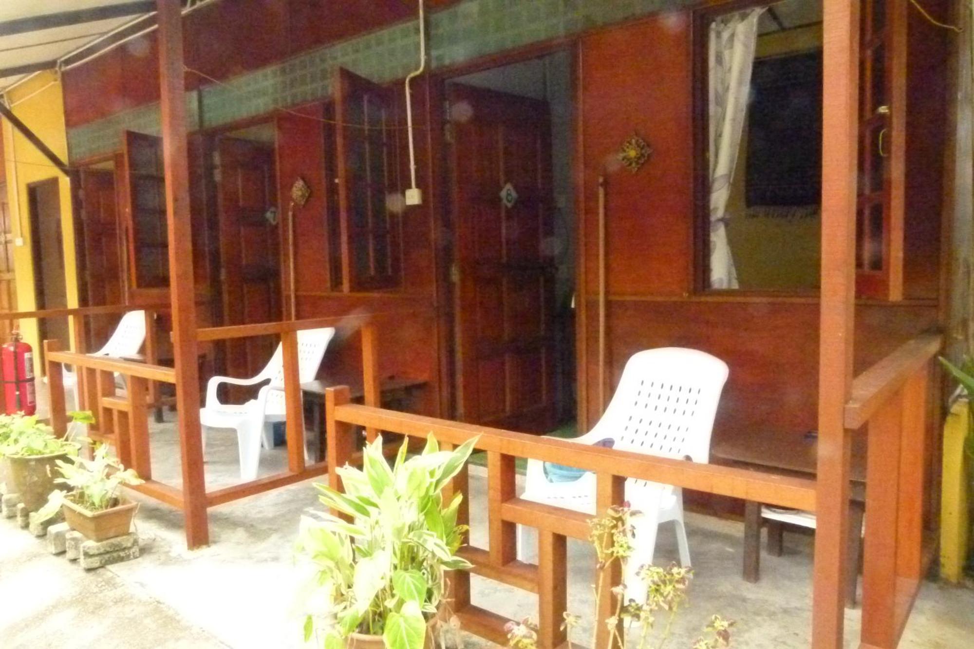 Cheers Garden Chalet Kampong Ayer Batang Dış mekan fotoğraf