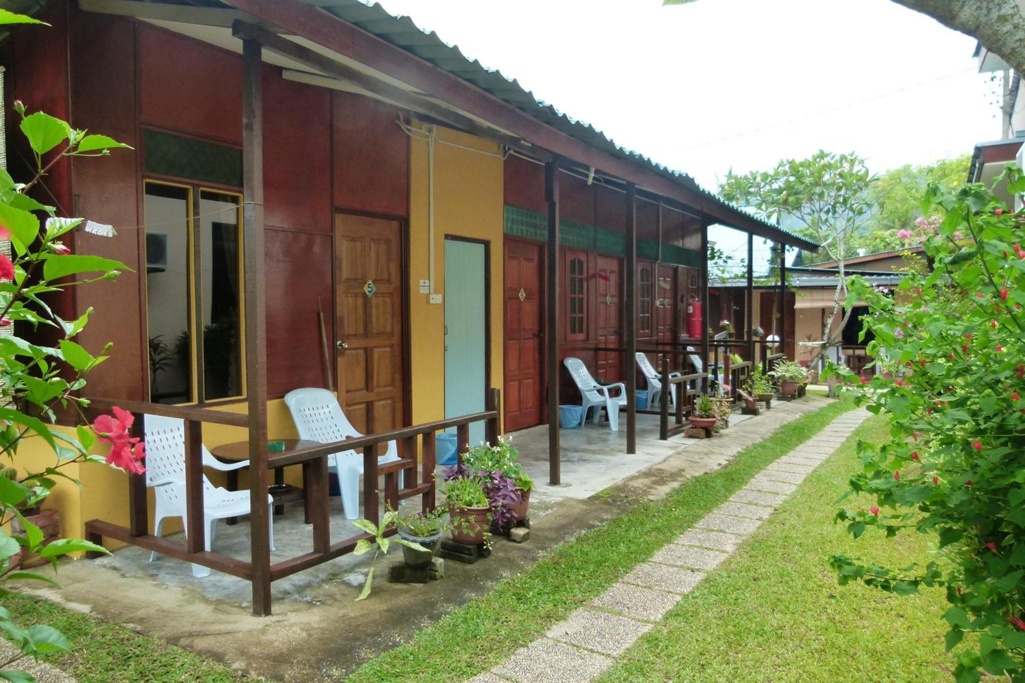 Cheers Garden Chalet Kampong Ayer Batang Dış mekan fotoğraf